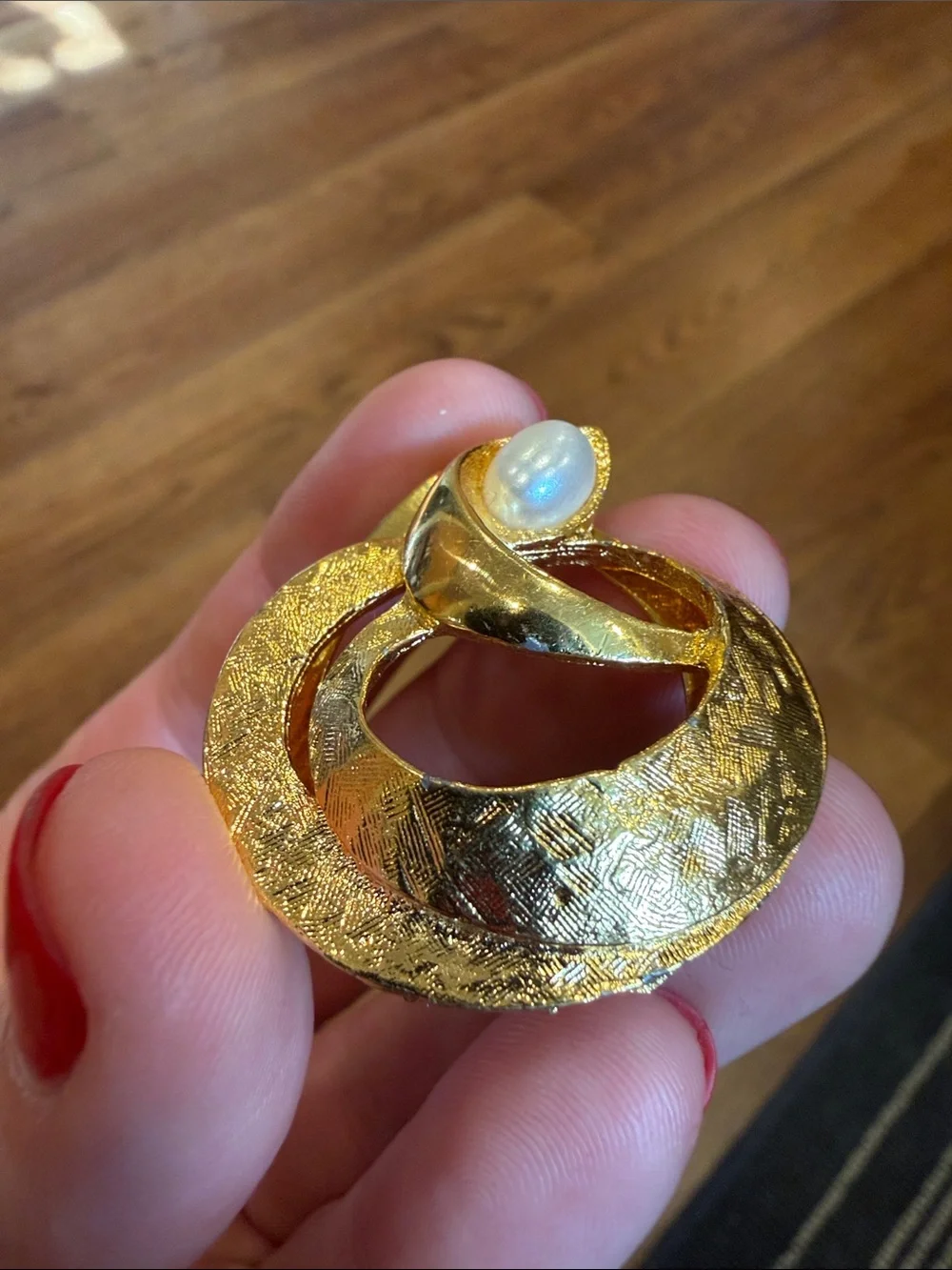 Vintage Lieba Gold-Tone Pearl Accent Brooch